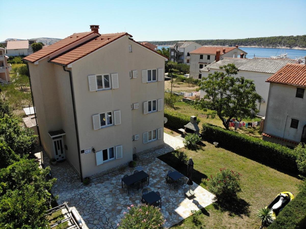 Apartman Theresa Barbat na Rabu Extérieur photo